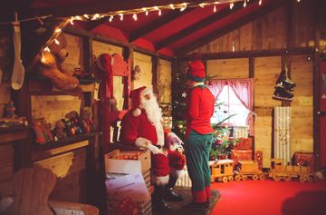 décoration maison du père noël